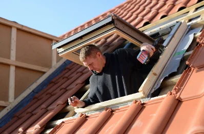 Pose de fenêtres de toit Velux à Cottenchy